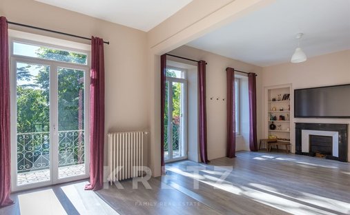 Beautiful Property Of The XI Xth Century Of Tuscan Style In The Heart Of A Closed Park And Raises Abo