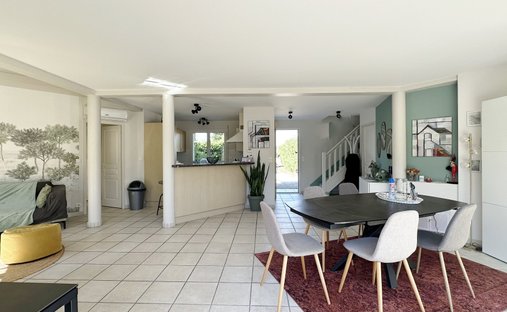 Castle for Sale in Dax, Nouvelle-Aquitaine, France