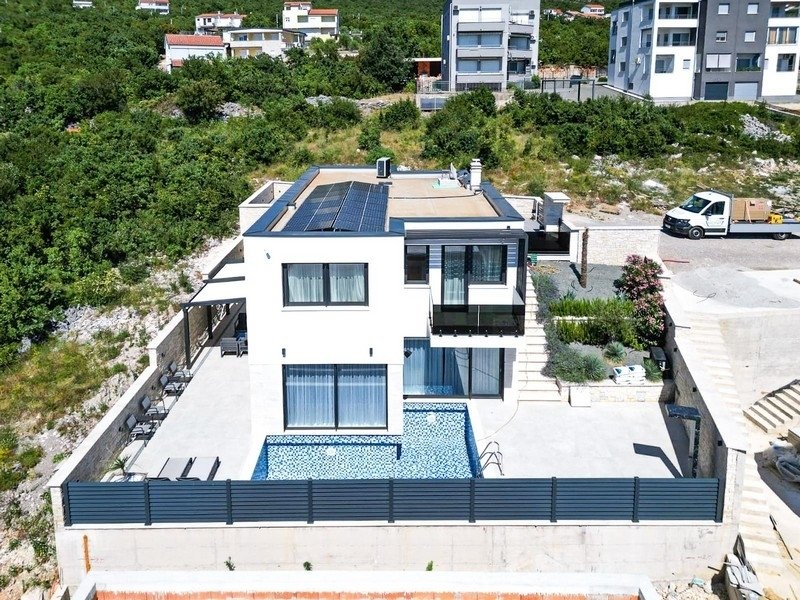 Villa in Grad Crikvenica, Primorje-Gorski Kotar County, Croatia 4 - 16855742