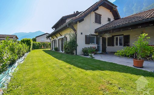Castle for Sale in Begnins, Switzerland