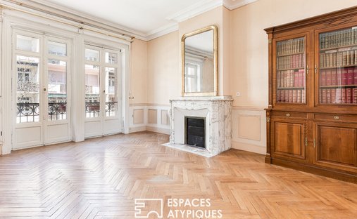 Castle for Sale in Toulouse, Occitanie, France