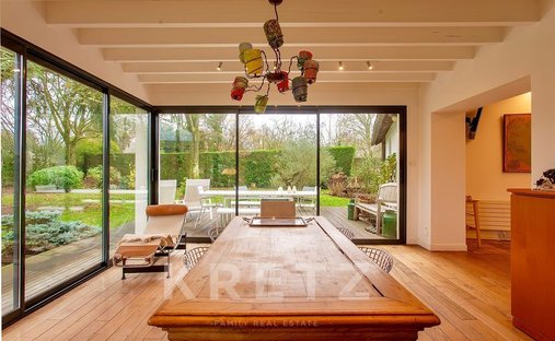 Magnificent Event Castle Hotel, Restaurant, Wedding, Seminar, Gite, Swimming Pool And Spa