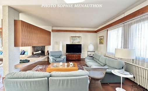 Castle for Sale in Dax, Nouvelle-Aquitaine, France