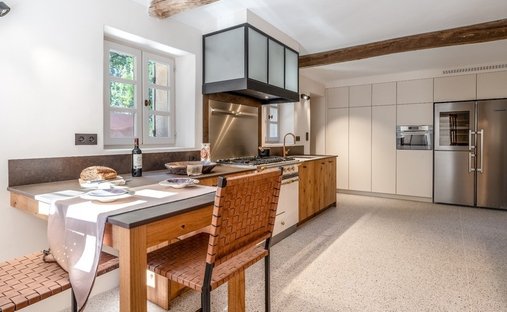 Beautiful Stone Property With Views And Pool