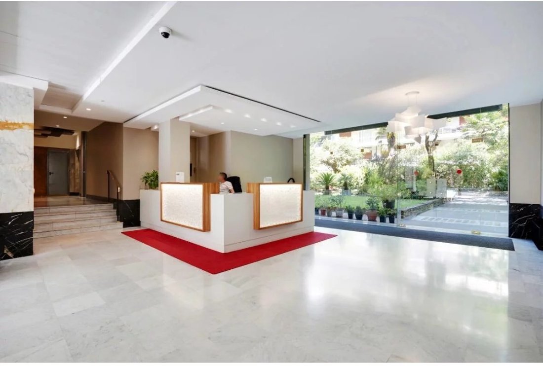 Apartment in La Plaine des Sablons, Neuilly-sur-Seine, France 1 - 16880130