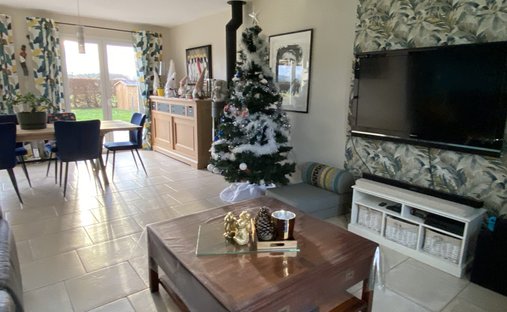 Castle for Sale in Pont-l'Évêque, Normandy, France