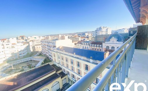 Château With Two Gîtes And Reception Hall. - 5