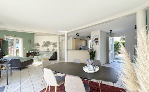 Castle for Sale in Dax, Nouvelle-Aquitaine, France