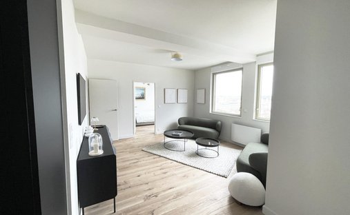 Superb 18th Century Château With C. 12 Ha Of Land