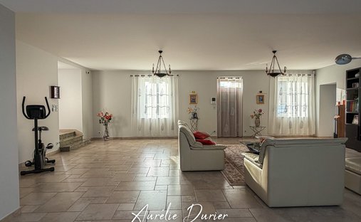 A 17th Century Chateau, Partly Renovated And With Over 21 Hectares Of Grounds, Nestled In A - 4