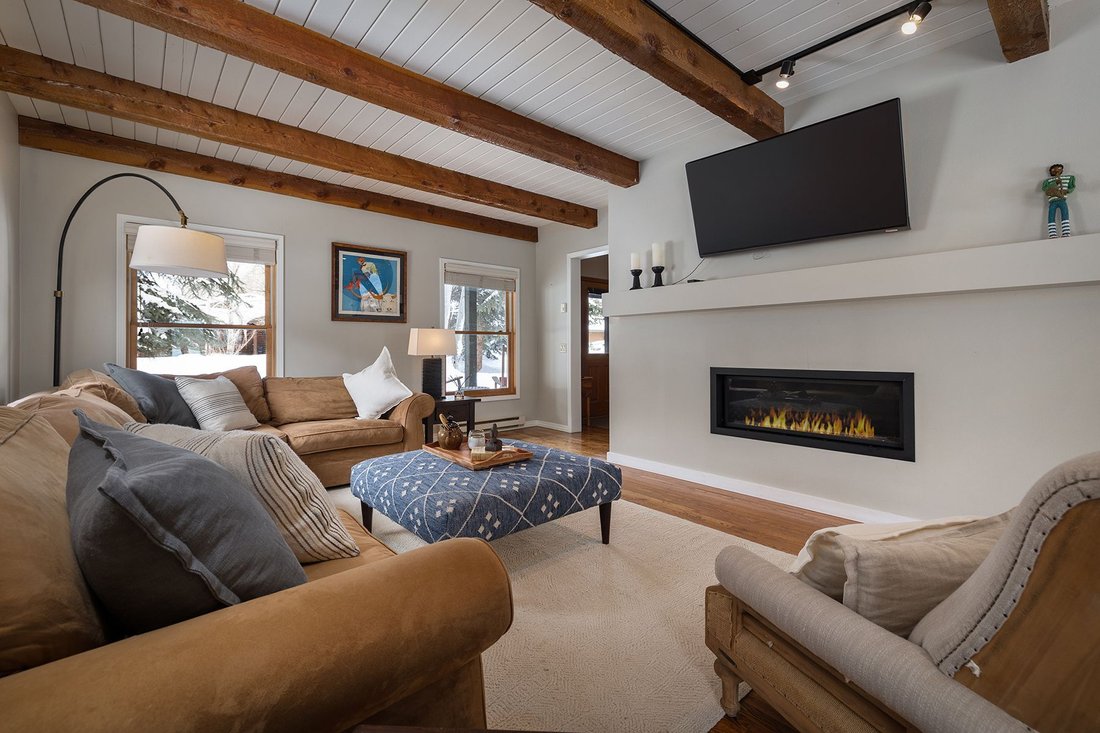 House in Jackson, Wyoming, United States 3 - 16886093