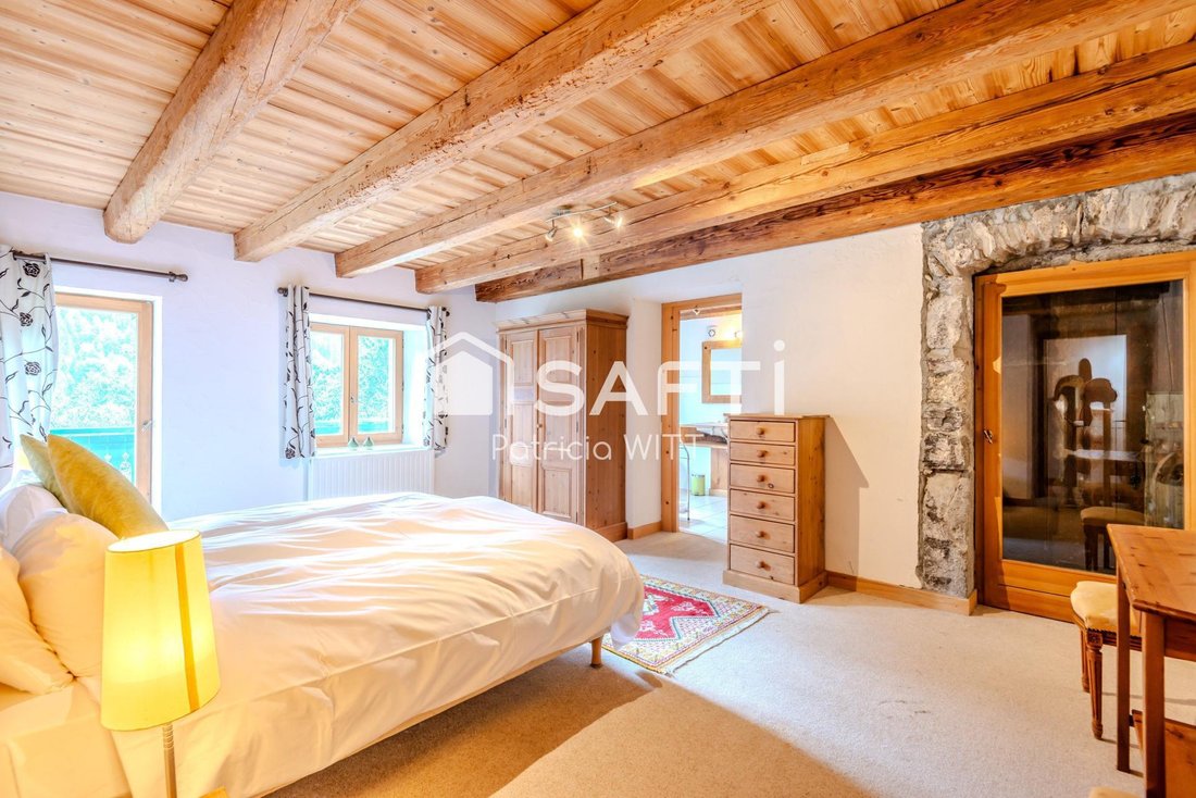 House in La Chapelle-d'Abondance, Auvergne-Rhône-Alpes, France 2 - 16862606
