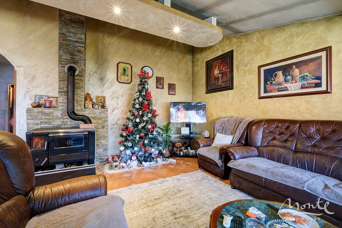 House in Dobrota, Kotor Municipality, Montenegro 3 - 16855960