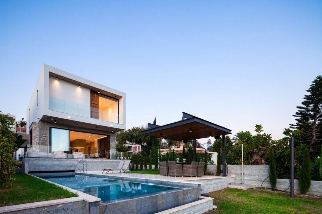 Villa in Chloraka, Paphos, Cyprus 1 - 16858641
