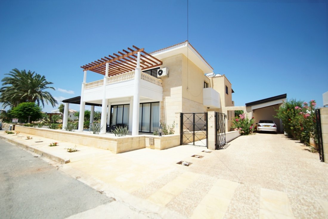Villa in Peyia, Paphos, Cyprus 4 - 16858832