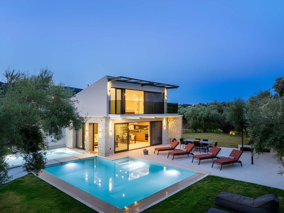 Villa in Lefkada Commune, Peloponnese, Western Greece and the Ionian, Greece 3 - 16858666