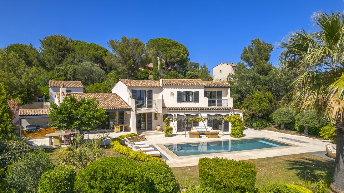 Villa in Fréjus, Provence-Alpes-Côte d'Azur, France 1 - 16858667