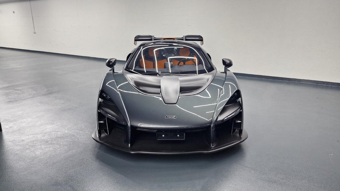 Coupe in Singapore, Singapore 2 - 16858626