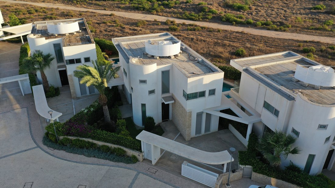 Villa in Peyia, Paphos, Cyprus 4 - 16858843