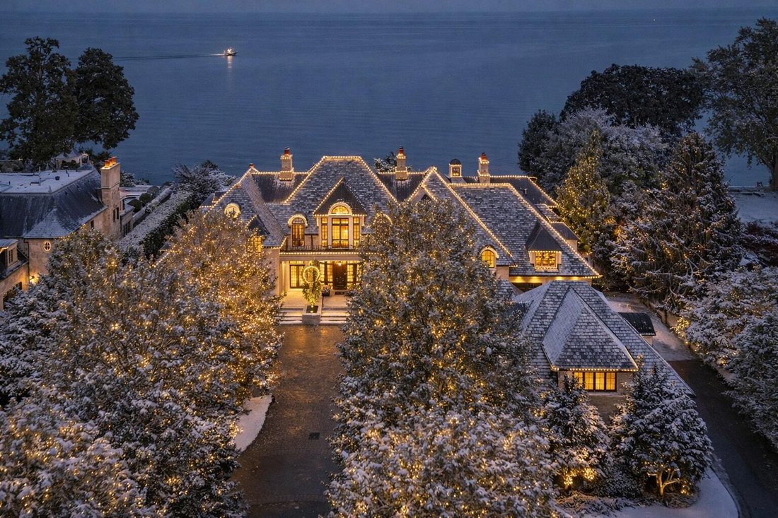 House in Oakville, Ontario, Canada 4 - 16017322