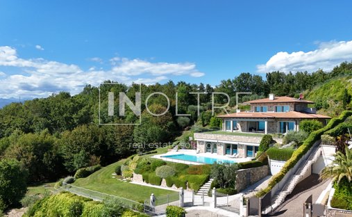 Villa in Bardolino, Veneto, Italy 1