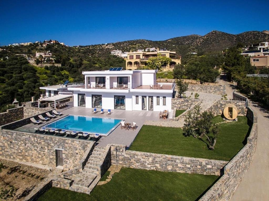 Villa in Community of Agios Nikolaos, Agios Nikolaos, Greece 1 - 16864469