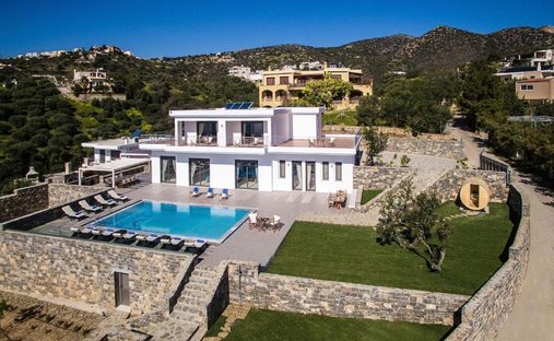 Villa in Community of Agios Nikolaos, Agios Nikolaos, Greece 1