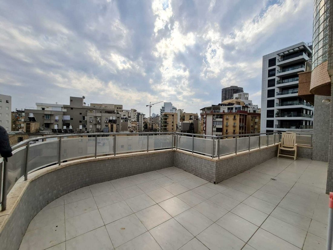 Apartment in Netanya, Center District, Israel 2 - 16864643