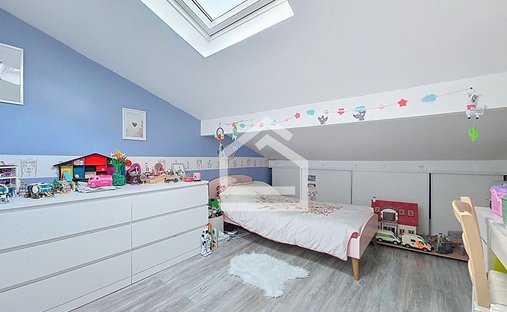 A 19th Century Hotel Château, Restaurant And Outbuilding In Two Hectares Of Grounds Near