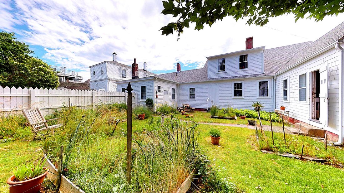 House in Provincetown, Massachusetts, United States 1 - 16875417