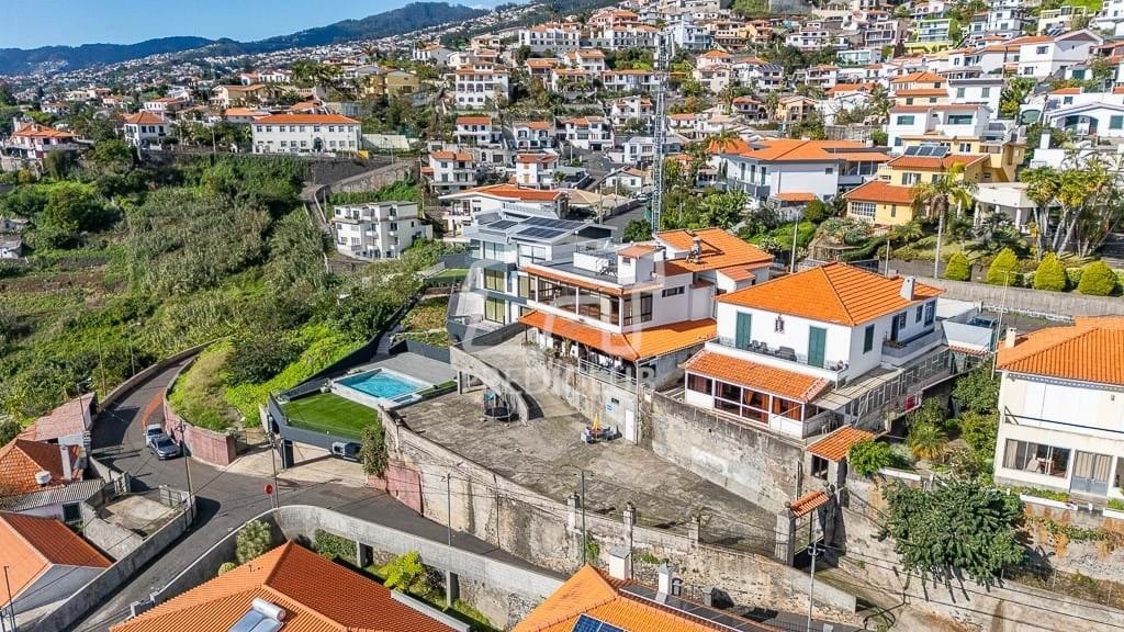 Villa in Imaculado Coracao de Maria, Madeira, Portugal 2 - 16871391