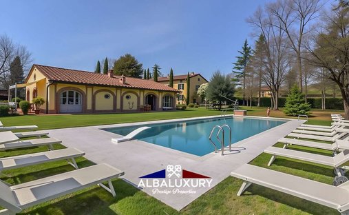 Villa in Orentano, Tuscany, Italy 1
