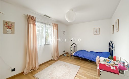 Castle for Sale in Mérignac, Nouvelle-Aquitaine, France