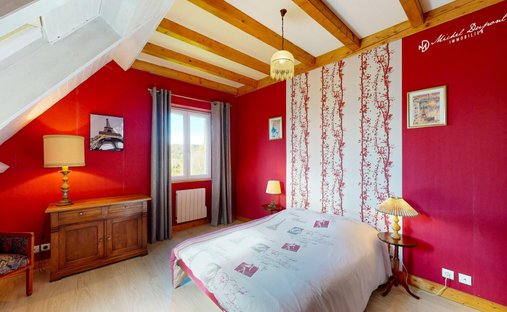 Castle for Sale in Le Bugue, Nouvelle-Aquitaine, France