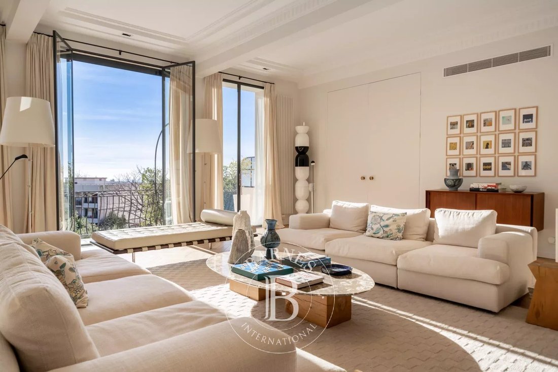 Villa in Cannes, Provence-Alpes-Côte d'Azur, France 3 - 16885273