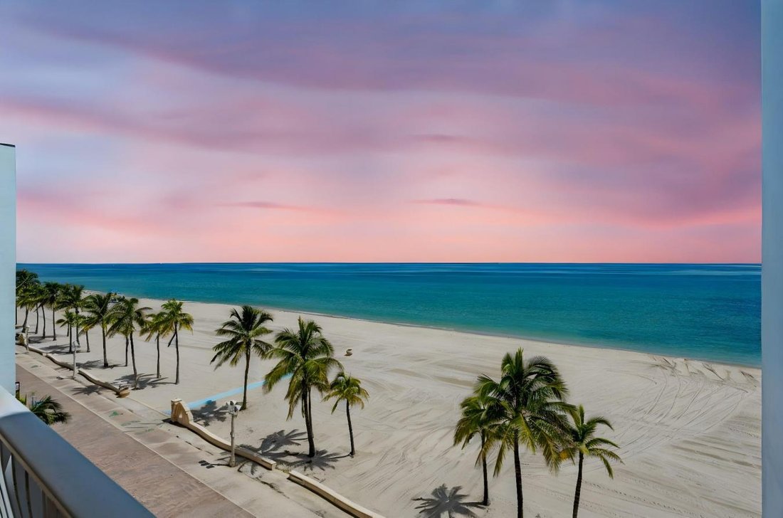Condo in Hollywood, Florida, United States 3 - 16871145