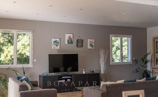 Castle for Sale in Béziers, Occitanie, France