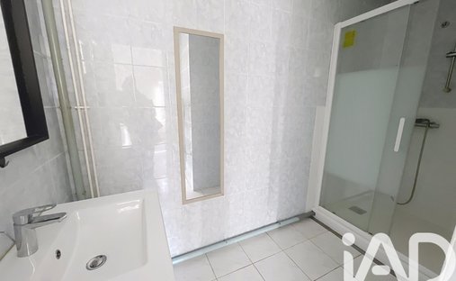 Castle for Sale in Houdan, Île-de-France, France