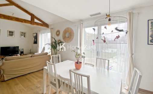 Castle for Sale in Mérignac, Nouvelle-Aquitaine, France