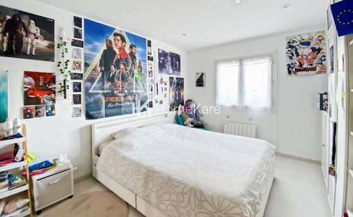 Castle for Sale in Mérignac, Nouvelle-Aquitaine, France