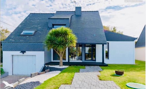 Castle for Sale in Guidel, Brittany, France