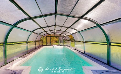 Castle for Sale in Le Bugue, Nouvelle-Aquitaine, France