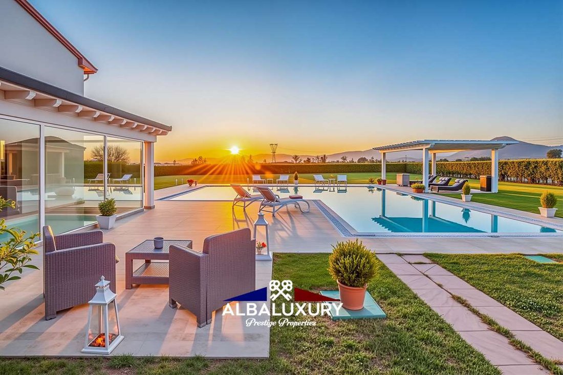 Villa in Bizzarrino, Monsummano Terme, Tuscany 2 - 16873041