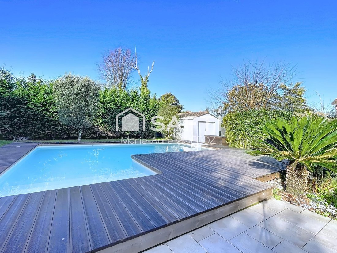 House in Zone Industrielle, Blanquefort, France 1 - 16869732