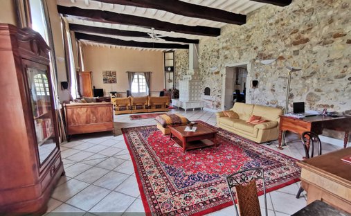 Near Dax, Beautiful 5 Hectare Estate Just 25 Minutes From Hossegor And The Beaches