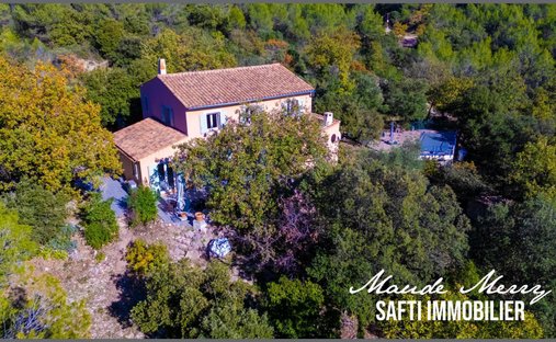 Maison à La Roquebrussanne, Provence-Alpes-Côte d'Azur, France 1