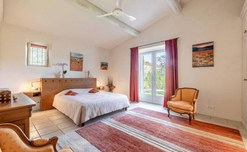 Beautiful Stone Property With Views And Pool