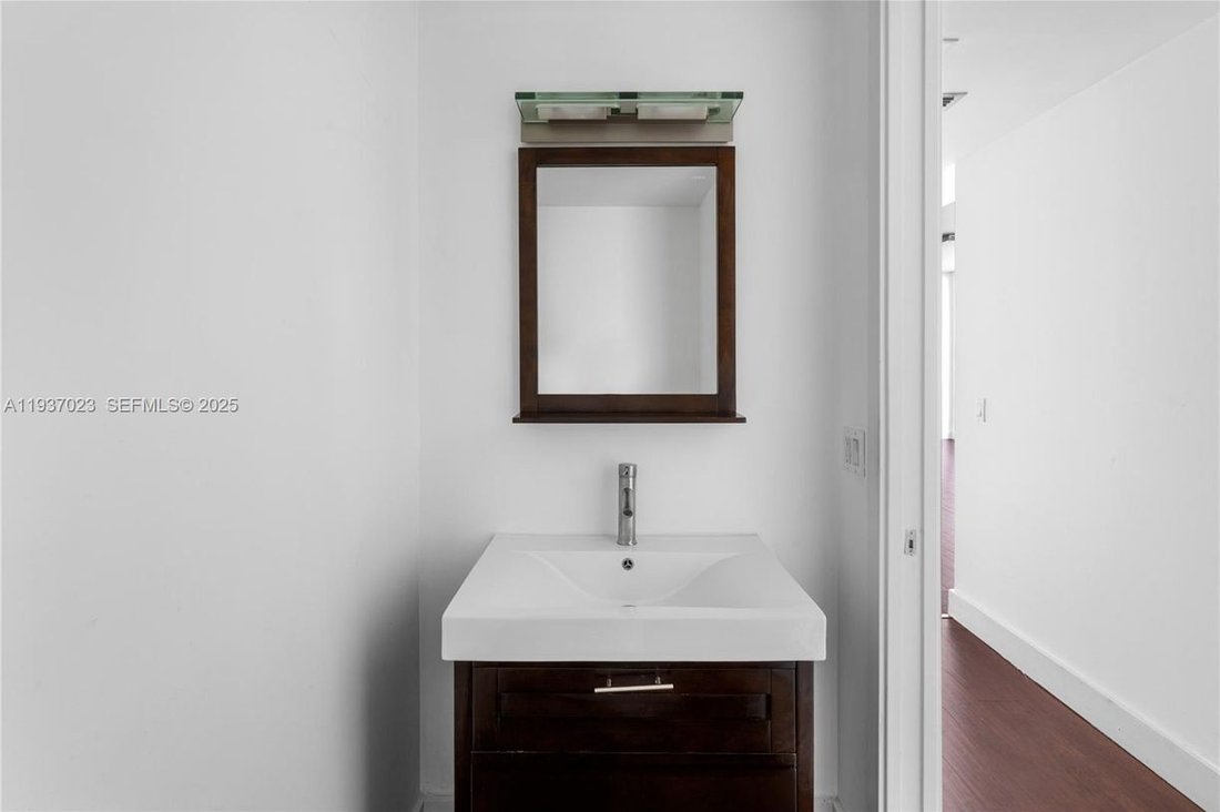 Condo in Miami, Florida, United States 4 - 16867920