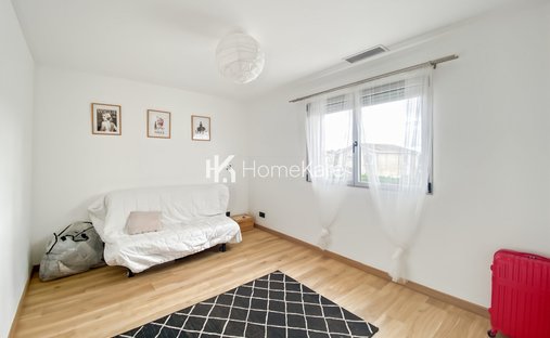 Castle for Sale in Mérignac, Nouvelle-Aquitaine, France