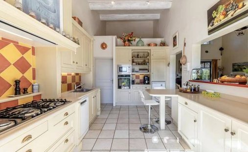 Beautiful Stone Property With Views And Pool